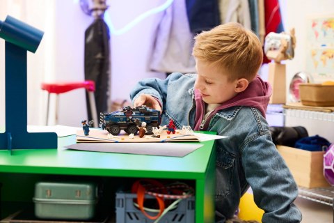 LEGO Marvel Super Heroes 76349 - Poscig Spider-Mana z więźniarką