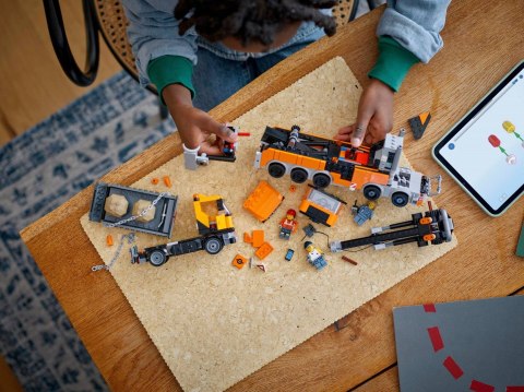 LEGO City 60467 - Wóz holowniczy z dźwigiem