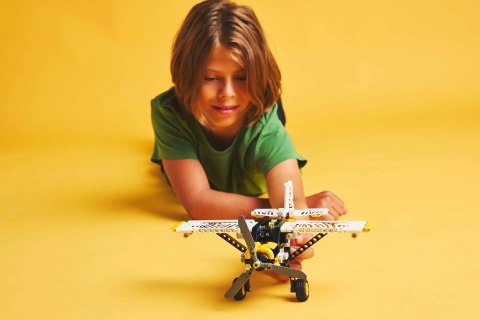 LEGO Technic 42198 - Samolot transportowy
