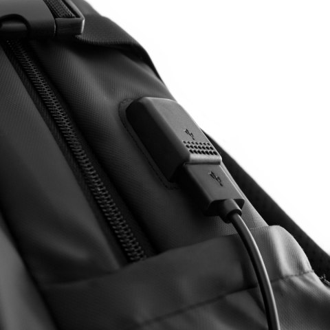 Plecak podróżny do samolotu z kieszenią na laptop 20l 40x20x25 cm - czarny WOZINSKY