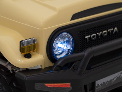 Toyota FJ Cruiser dla dzieci Beżowy + Pilot + Napęd 4x4 + Audio LED + EVA + Wolny Start