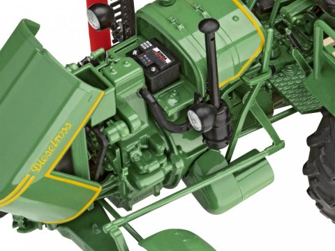 Model plastikowy Ciągnik Fendt F-20 Dieselross Revell