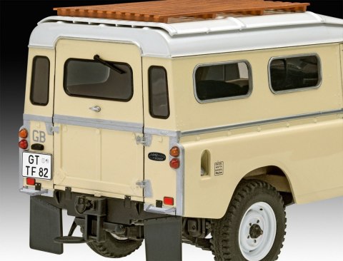 Model plastikowy Land Rover series III LWB 1/24 Revell