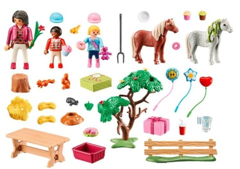 Zestaw z figurkami Country 70997 Urodziny w stadninie kucyków Playmobil