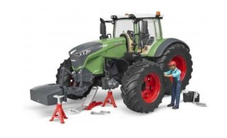 Pojazd Traktor Fendt 105 0 Vario z figurką mechanika BRUDER