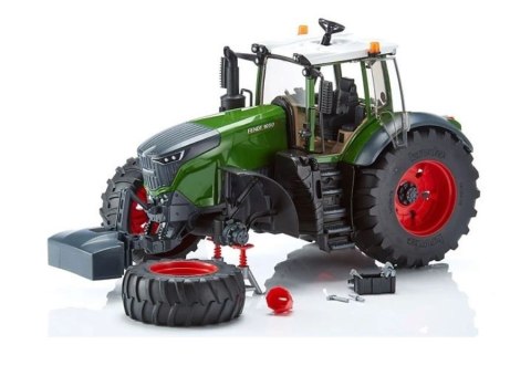 Pojazd Traktor Fendt 105 0 Vario z figurką mechanika BRUDER