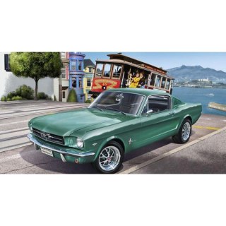 Ford Mustang 1965 2+2 Fastback Revell