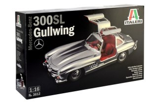 Model plastikowy Mercedes-Benz300 SL Gullwing Italeri