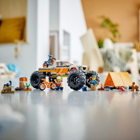 Klocki City 60387 Przygody samochodem terenowym z napędem 4x4 LEGO