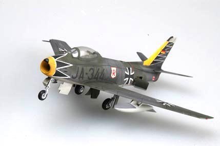 F-86F-40 Sabre Hobby Boss