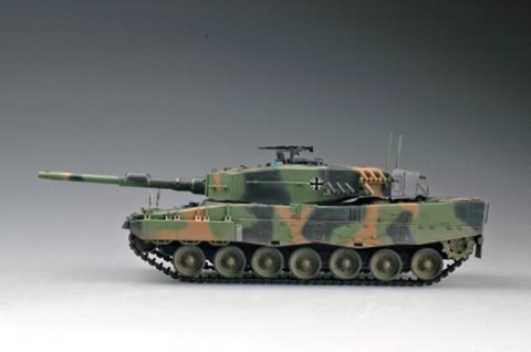 German Leopard 2 A4 Tank Hobby Boss