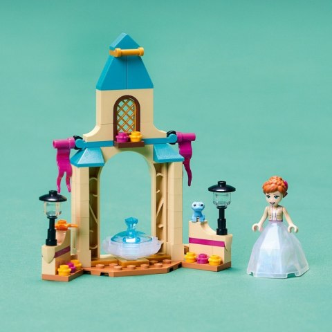 Klocki Disney Princess 43198 Dziedziniec zamku Anny LEGO