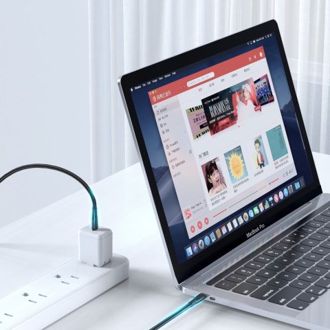 Kabel do szybkiego ładowania i transmisji danych USB-C USB-C PD 60W 2m czarny JOYROOM