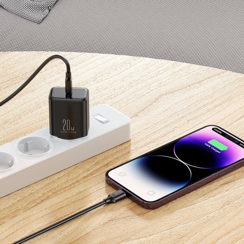 Ładowarka sieciowa USB-C 20W PD z kablem do iPhone Lightning czarna JOYROOM