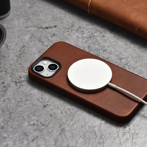 Skórzane etui iPhone 14 Plus magnetyczne z MagSafe Oil Wax Premium Leather Case brąz ICARER