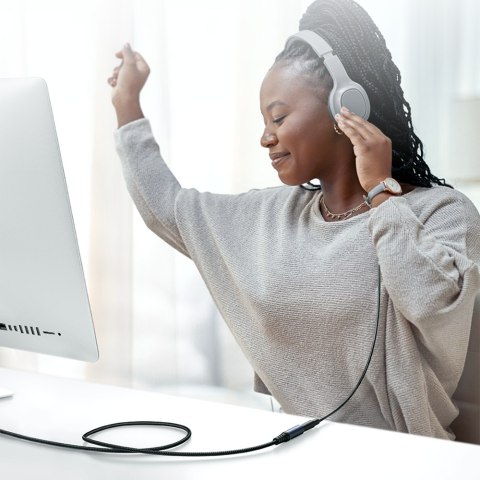 Przedłużacz kabla przewodu Audio Stereo AUX 3.5mm mini jack 1.2m czarny JOYROOM