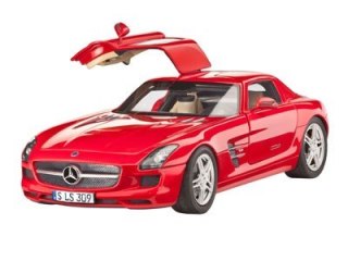 Model plastikowy Mercedes-Benz SLS AMG Revell