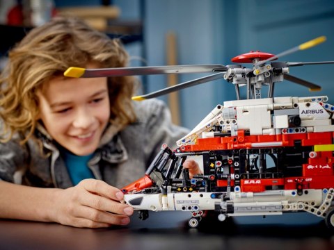 Klocki Technic 42145 Helikopter ratunkowy Airbus H175 LEGO