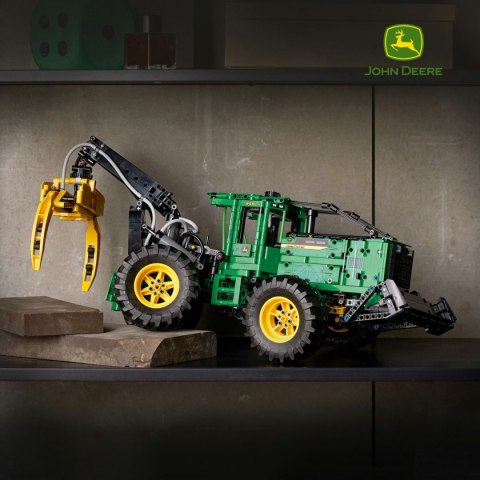 Klocki Technic 42157 Ciągnik zrywkowy John Deere 948L-II LEGO