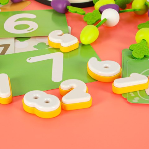 Gra planszowa zręcznościowa marchewkowe pole familijna gra dla dzieci Kik Sp. z o. o. Sp. k.