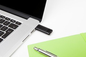 Pendrive PinStripe USB 3.0 Drive 128GB czarny Verbatim