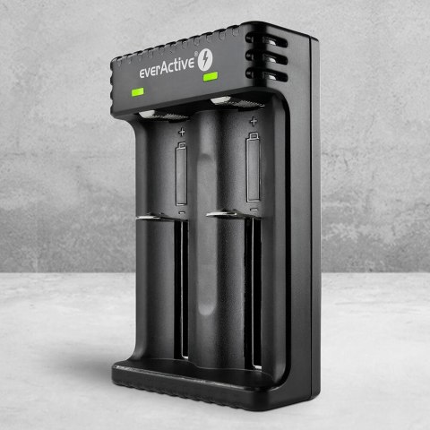 Ładowarka akumulatorowa LC-200 do akumulatorów cylindrycznych Li-ion EverActive