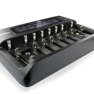 Ładowarka akumulatorowa UC-800 do akumulatorków Li-ion oraz NI- MH EverActive