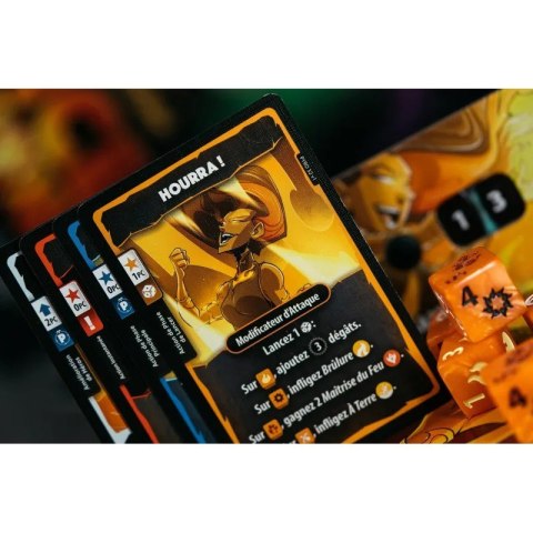 Gra Dice Throne Starcie 3 Piromantka vs. Mroczny złodziej Lucky Duck Games