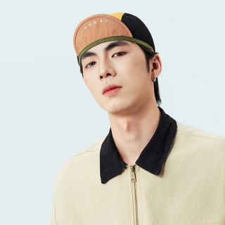 Czapka rowerowa kolarska z daszkiem pod kask - żółta ROCKBROS