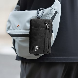 Portfel sportowy turystyczny z karabińczykiem - czarny ROCKBROS