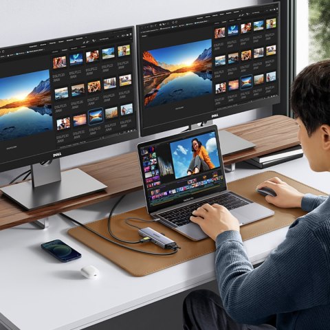 HUB Adapter USB-C - 3x USB-A 3.0 / HDMI / VGA / RJ45 / czytnik kart SD / TF / USB-C PD - szary UGREEN