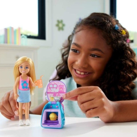 Lalka Barbie Chelsea Plecak z kotkiem Mattel