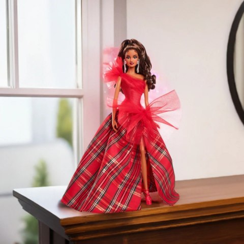 Lalka Barbie Holiday brunetka Mattel