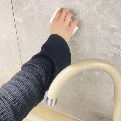 Magiczna gąbka z melaminy do czyszczenia plam zabrudzeń bez chemii wielofunkcyjna Kik Sp. z o. o. Sp. k.