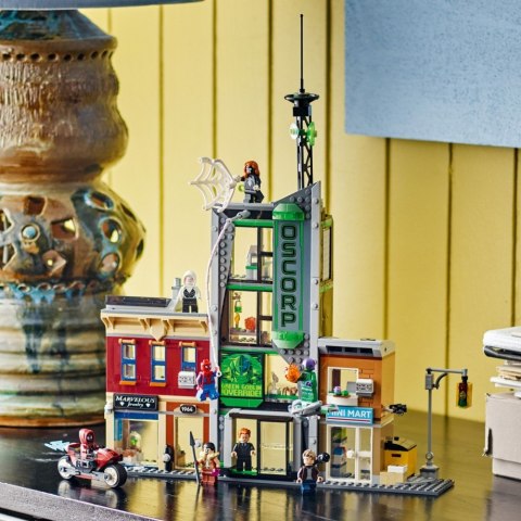 Klocki Super Heroes 76324 Spider-Man i Oscorp LEGO