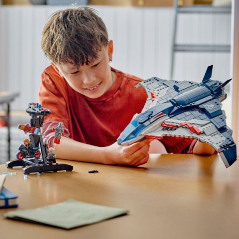 Klocki Super Heroes 76325 Avengers Czas Ultrona Quinjet LEGO