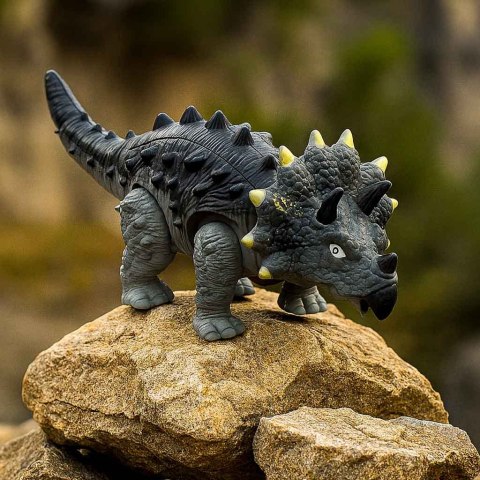 Dinozaur Triceratops zabawka interaktywna na baterie chodzi świeci ryczy Kik Sp. z o. o. Sp. k.