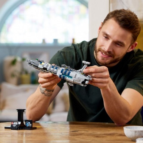 Klocki Star Wars 75377 Niewidzialna Ręka LEGO