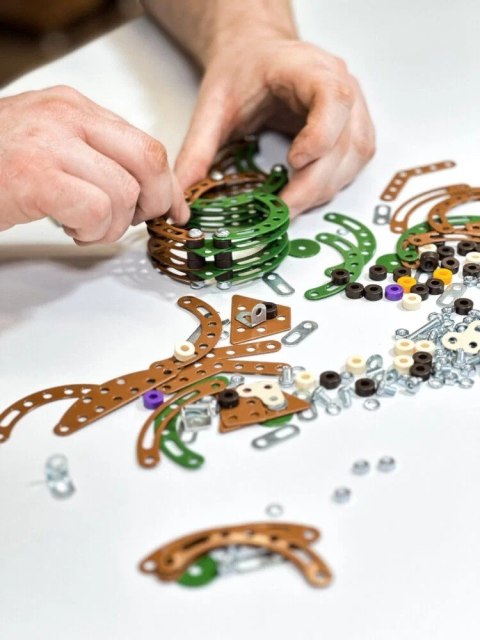 Zestaw konstrukcyjny Mały Konstruktor Dinozaury Triceratops Alexander