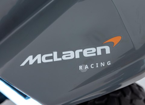 Quad McLaren Racing MCL 35 dla dzieci Szary + Pilot + Wolny Start + EVA + Audio LED