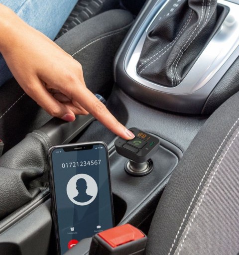 Transmiter FM z bluetooth i ładowarką 20W Hama