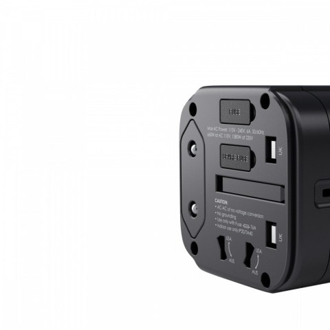 PA-TA01 Black uniwersalny podróżny adapter sieciowy 2xUSB+1xUSB C | 7.8A | pasuje w 150 krajach AUKEY
