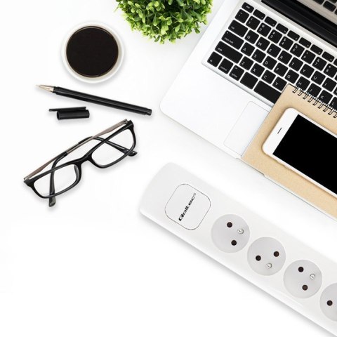 Listwa zasilająca | 5 gniazd | 1.8m | Biała Qoltec