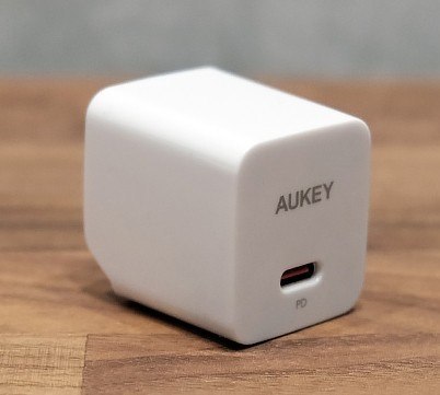 PA-Y20S White Mini ładowarka sieciowa 1xUSB-C 20W PD Power Delivery AUKEY