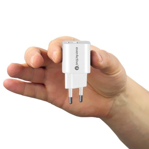 Ładowarka USB/USB-C QC3.0 30W technologia GaN Biała EverActive