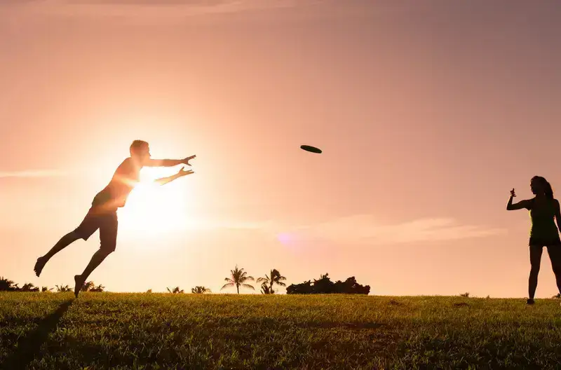 Dlaczego frisbee jest świetną zabawą i nauką dla dzieci?